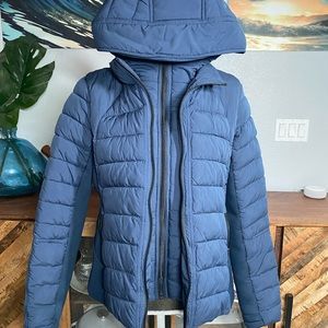 Sold!!!Bernardo ecoplume hooded puffer jacket